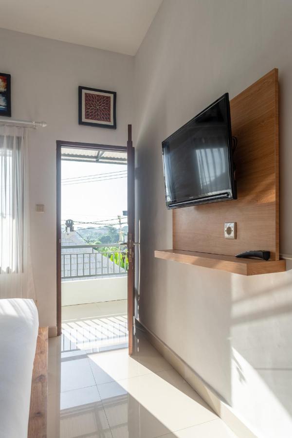 Cempaka Mas Guest House Canggu ภายนอก รูปภาพ
