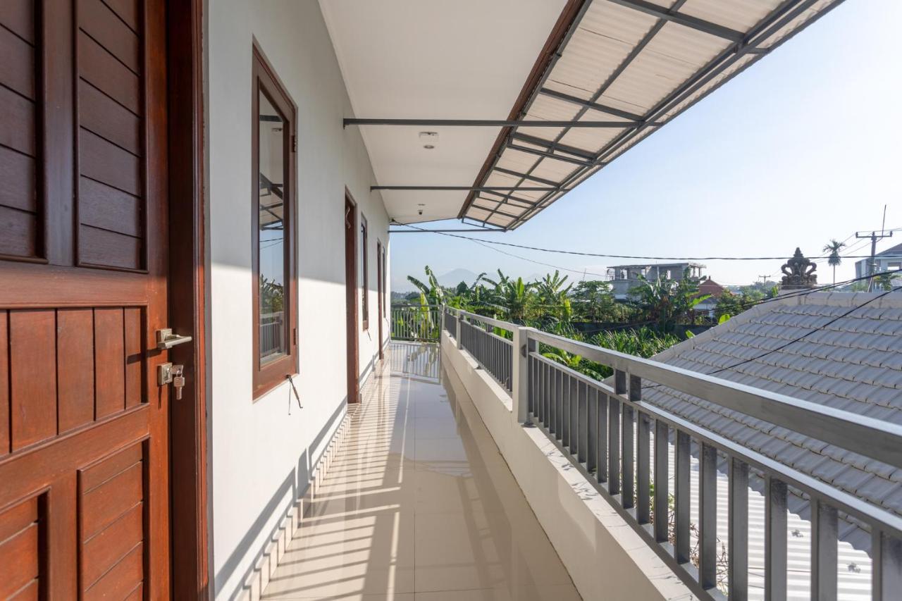 Cempaka Mas Guest House Canggu ภายนอก รูปภาพ