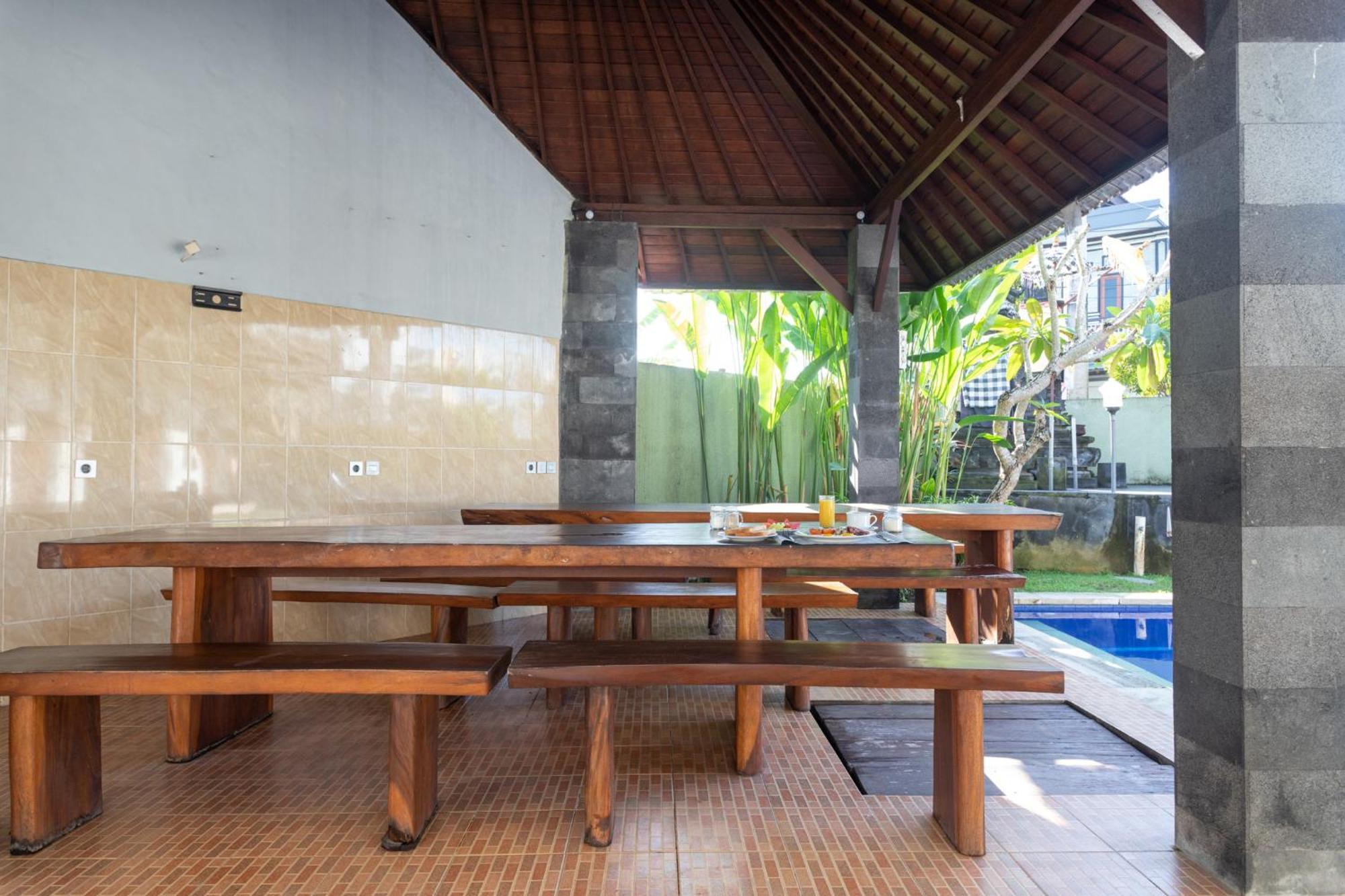 Cempaka Mas Guest House Canggu ภายนอก รูปภาพ